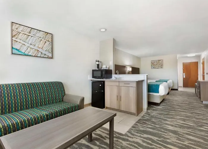 Western Hotel 3*