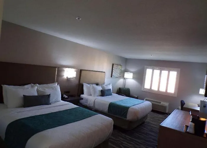 Western Hotel 3*